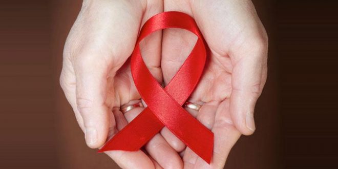 what is the difference between hiv and aids
