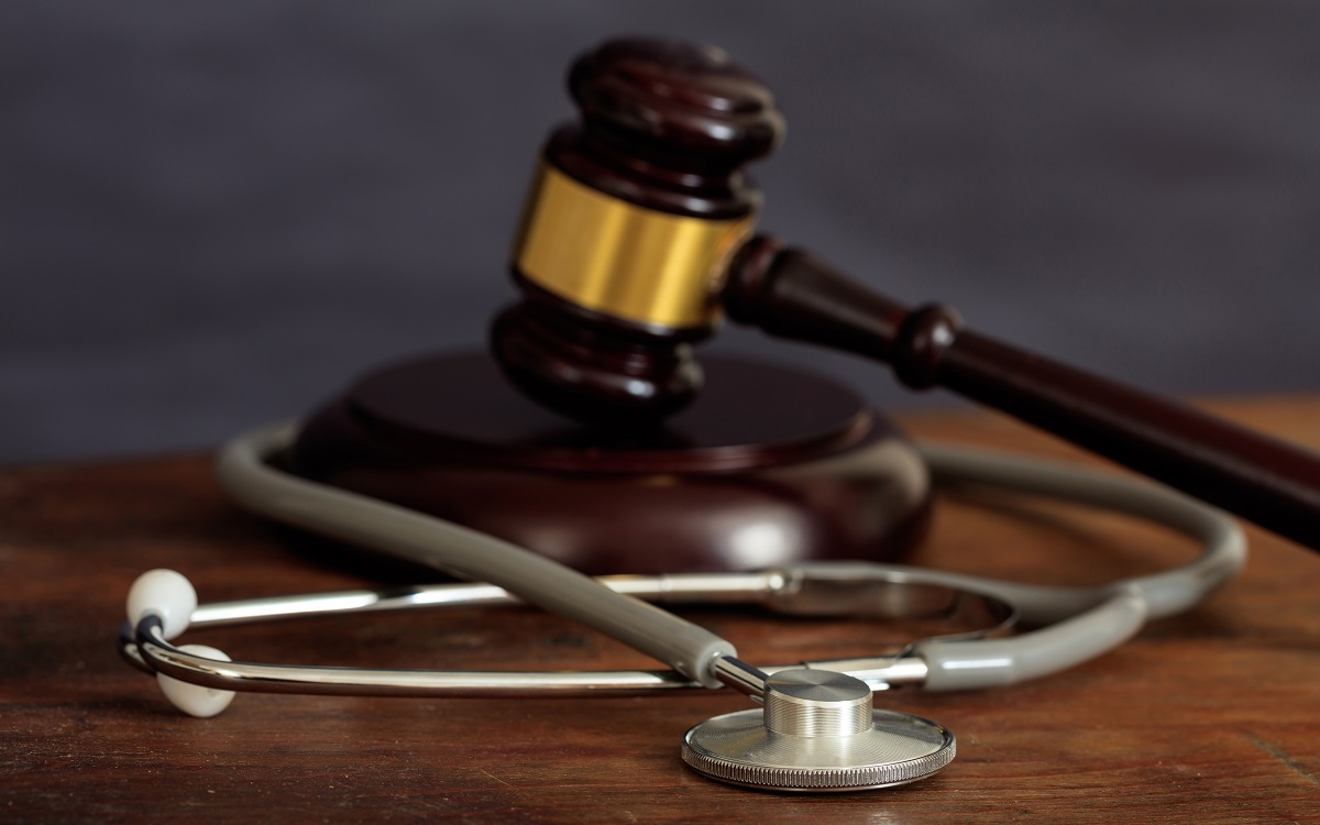 Difference Between Negligence and Malpractice