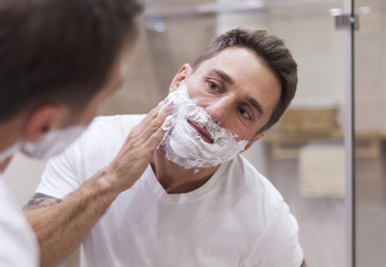 Difference Between Shaving Gel and Cream (With Comparison Table)