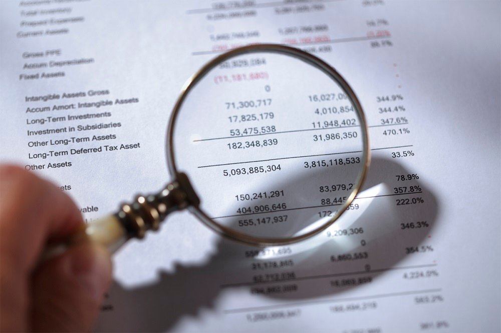 Current Vs. Noncurrent Asset: 3 Major Differences